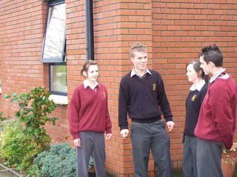 students-at-entrance